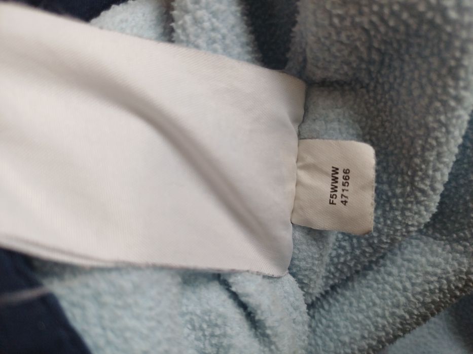 Куртка нова Nike універсал