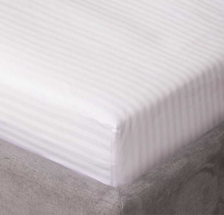 Простинь на резинці сатин Турція простынь на резинке постільна білизна