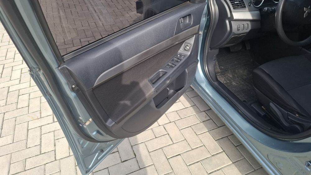 В продажу автомобіль Mitsubishi Lancer 2008