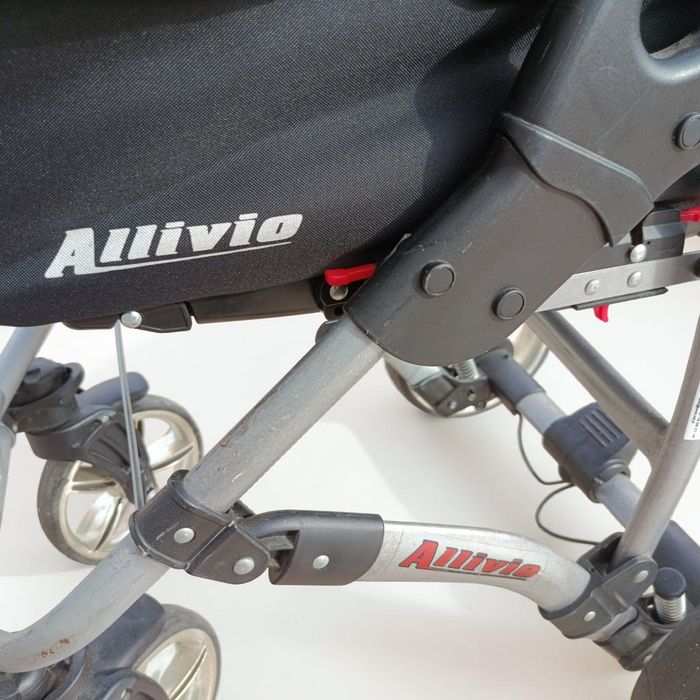 Carrinho de Bebé KAREX com Alcofa + Ovo + Base Isofix