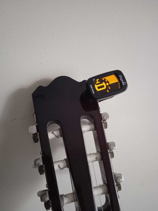 Afinador digital de instrumentos musicais