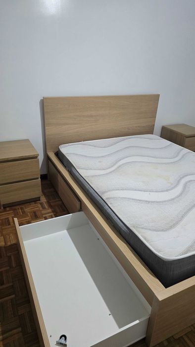 Quarto semi-novo só com 1 ano