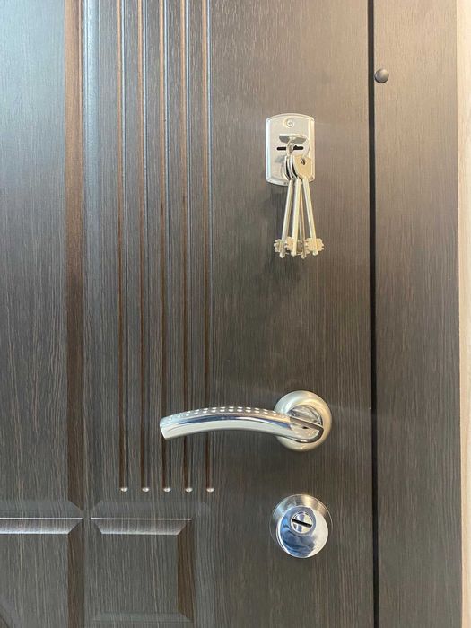 Вхідні двері для квартири "Портала" (Елегант NEW) ― модель Барселона