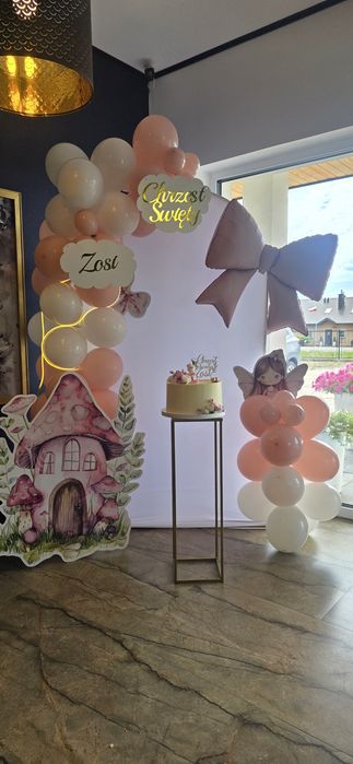Ścianka balonowa do zdjęć na chrzciny, komunie, urodziny