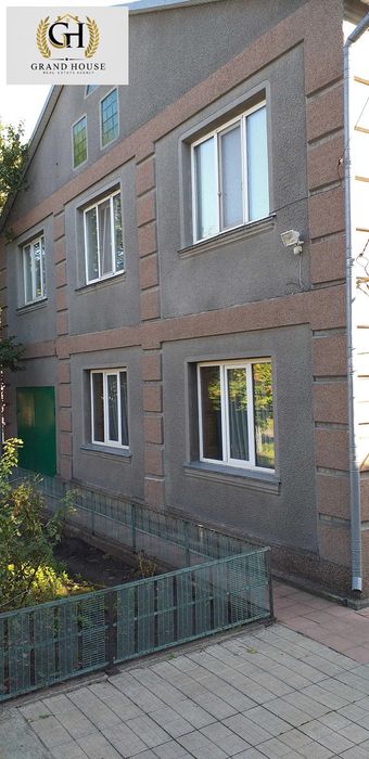 Продам 2-поверховий будинок в с.Соколівське