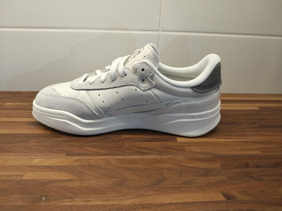 Buty Adidas Court Finale 44 2/3