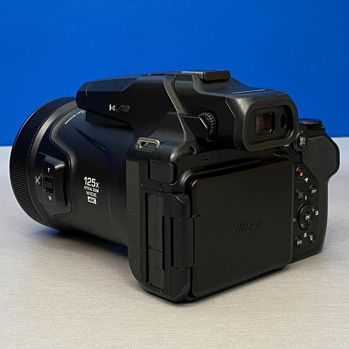 Nikon Coolpix P1000 (16MP - 125x Optical Zoom)