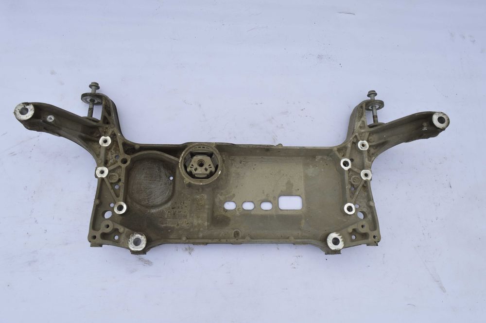 Підрамник VW Passat b6 b7 CC Q3 Tiguan пассат подрамник балка задня