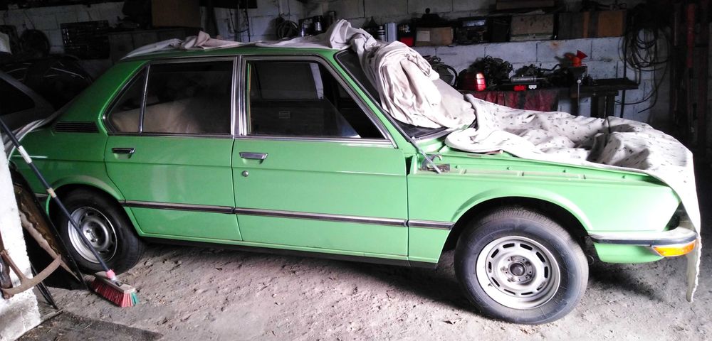 BMW 520 Clássico de 1975 de cor Verde