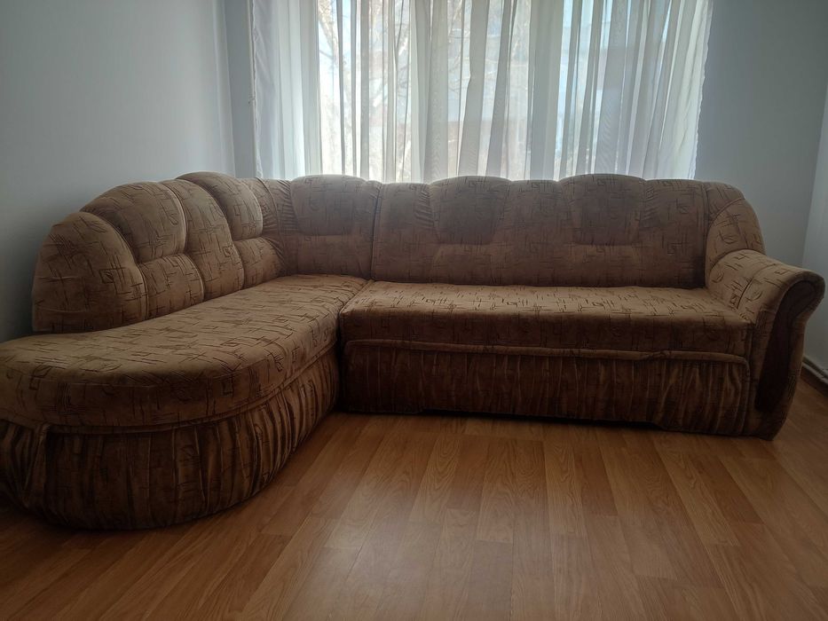 Продається диван не новий