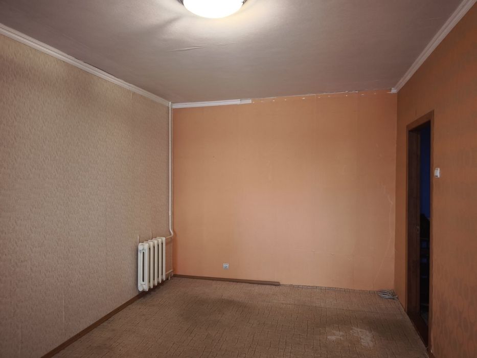 Продаж 1 кімнатної  Стуса