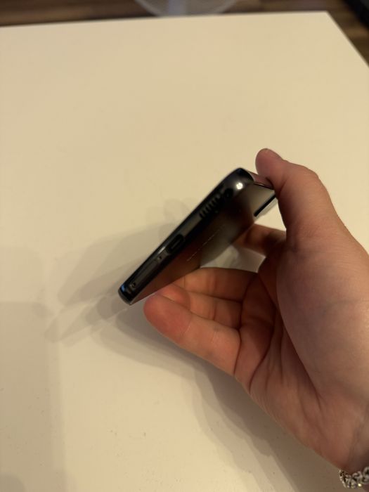 Samsung Galaxy S22 128GB czarny, swietny stan