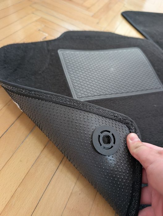 Килимки в авто Volkswagen id3