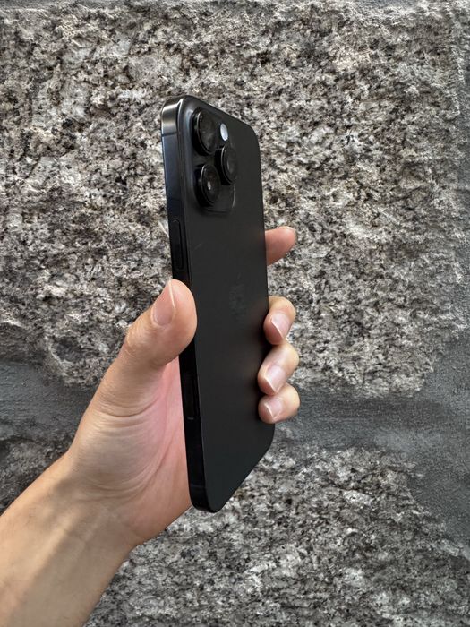 iPhone 16 Pro Max Usado