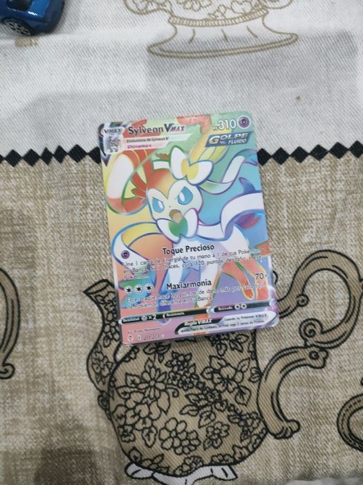 Carta Pokémon styleon Vmax