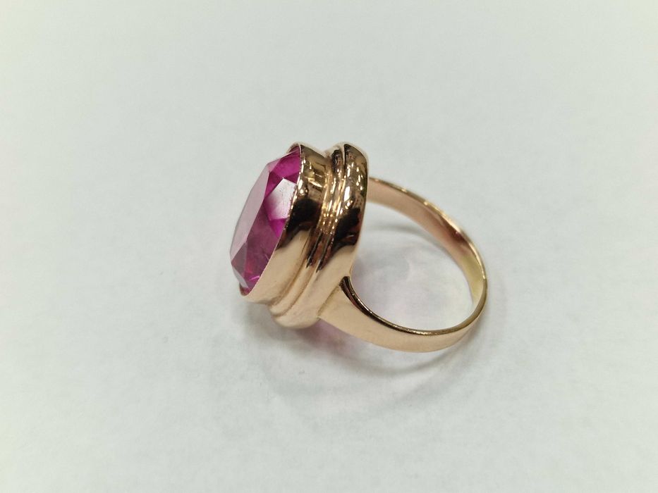 Rosja 1958/ Złoty pierścionek/ 583/ 6.16 gram/ R12/ Różowy Topaz