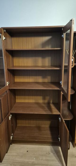 Moveis e armários de sala