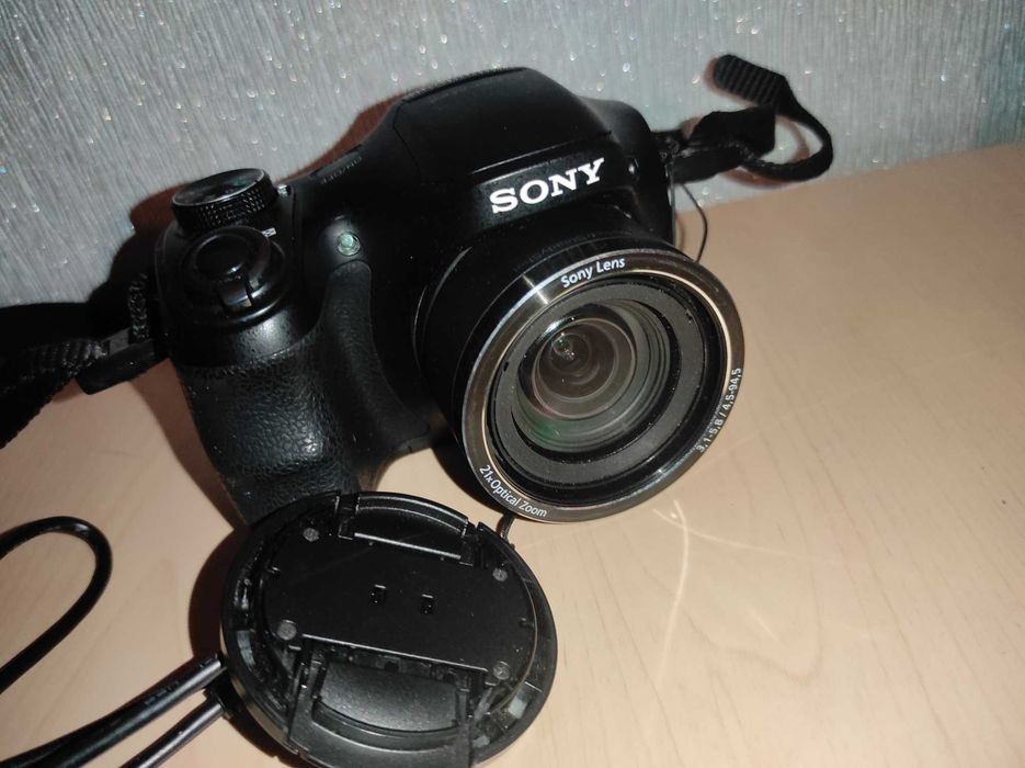 Цифровий фотоапарат Sony DSK H-100