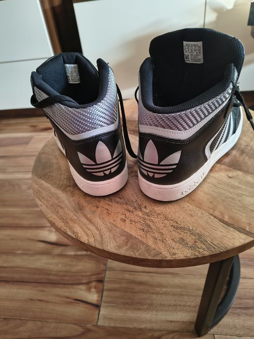 Buty Adidas Varial Mid