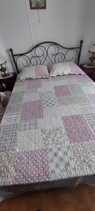 Cama de casal em ferro 140x190