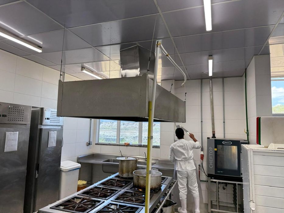 Pequenos reparos,elétrica, acentamento, pintura, pedreiro