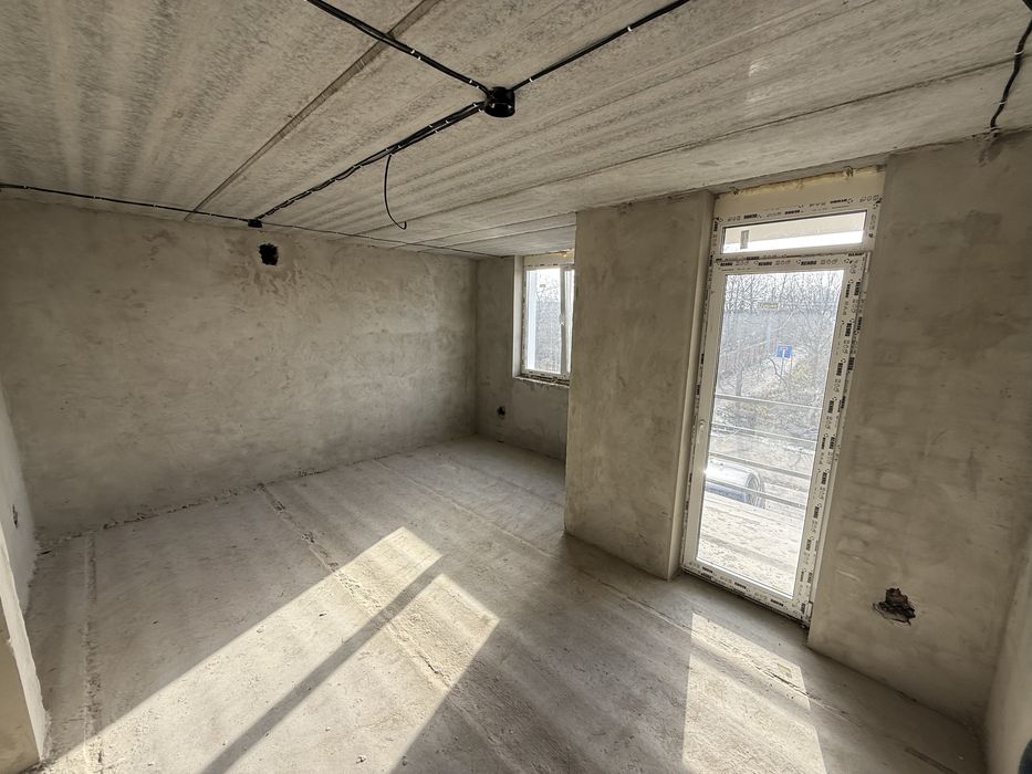 Продається дуплекс 3 поверховий готовий до ремонту від власника,Обмін