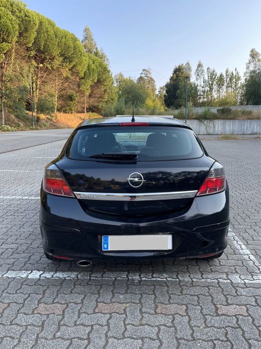 Opel Astra H GTC 1.9