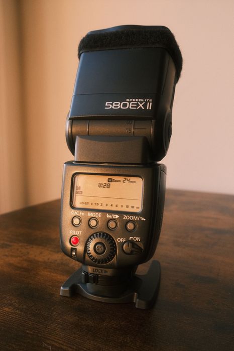 Flash Canon Spedlite 580EX II + 8x Pilhas Eneloop Pro + Carregador