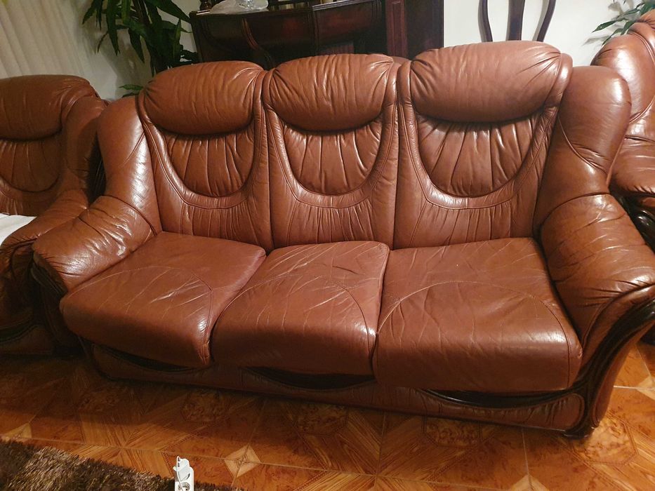 Sofás para venda,2 poltronas e sofa grande Abade de Neiva • OLX Portugal