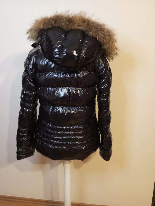 Damska krótka pikowana puchowa kurtka - Moncler