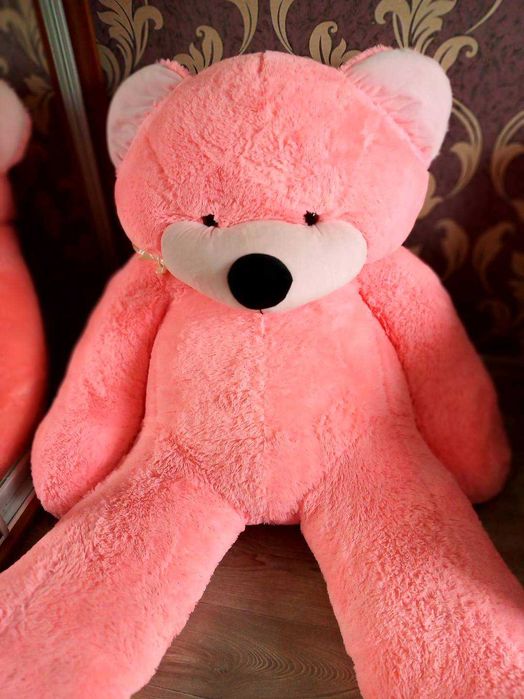 Велика м"яка іграшка