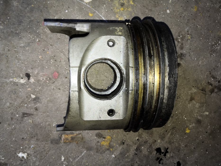 Шатуны и поршня Isuzu NQR, Богдан 091,092