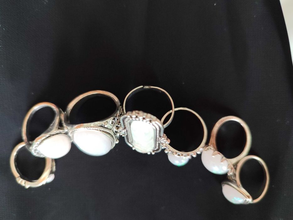 Набір каблучок 7 шт біжутерія, кольца набор 219грн исск. білий опал