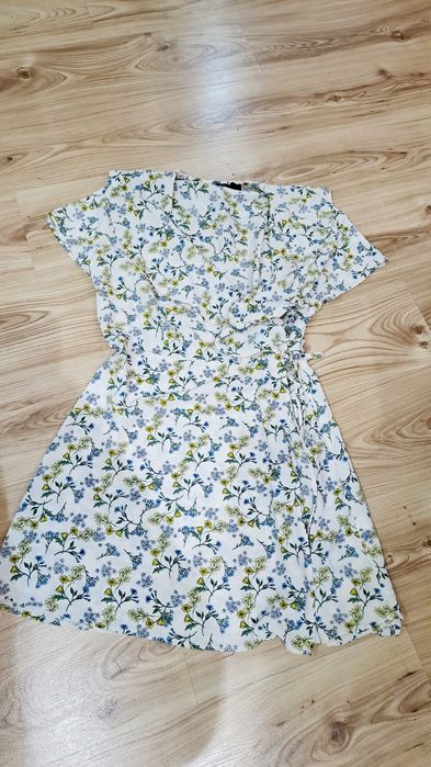 Sukienka.  Jak nowa.  Rozmiar L