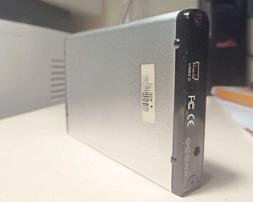 Продам зовнішній накопичувач Canyon Portable Hard Disk Drive 40GB