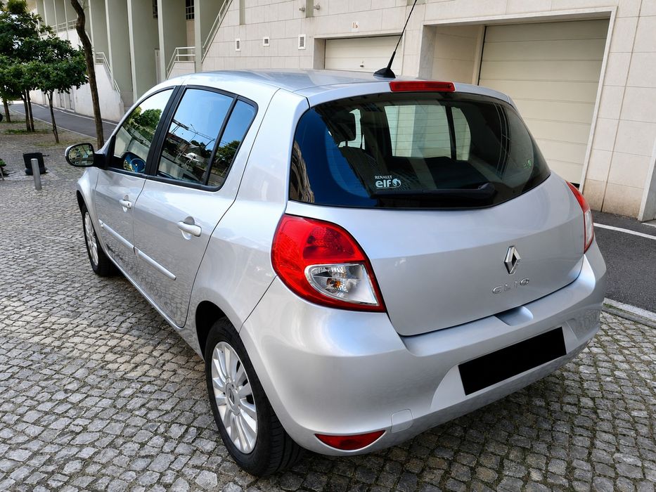 Renault Clio 1.5dci de 2010(Com Auto Rádio Android)