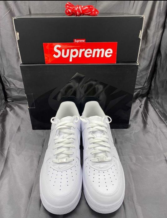 Czerwony Nike Air Force 1  45