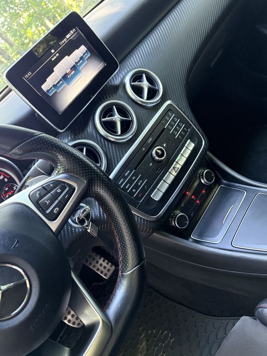 Mercedes-Benz Klasa A 180 AMG Line