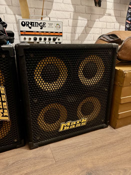Coluna para baixo Markbass STD 104 HR