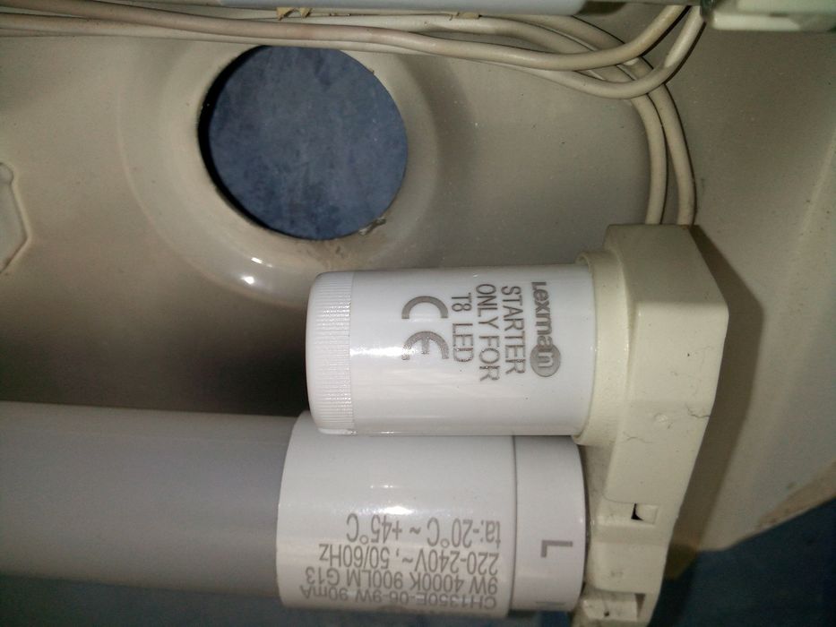 Lâmpadas de cozinha com balastros e arrancadores