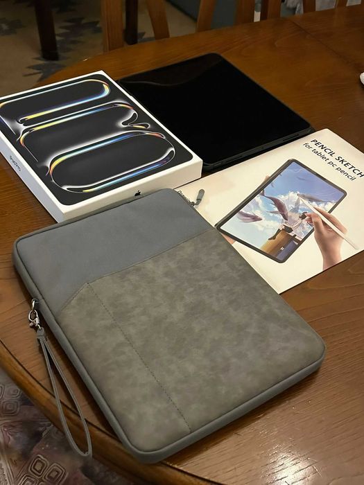 iPad Pro 13” M4 (2024) como novo + Apple Pencil Pro + acessórios
