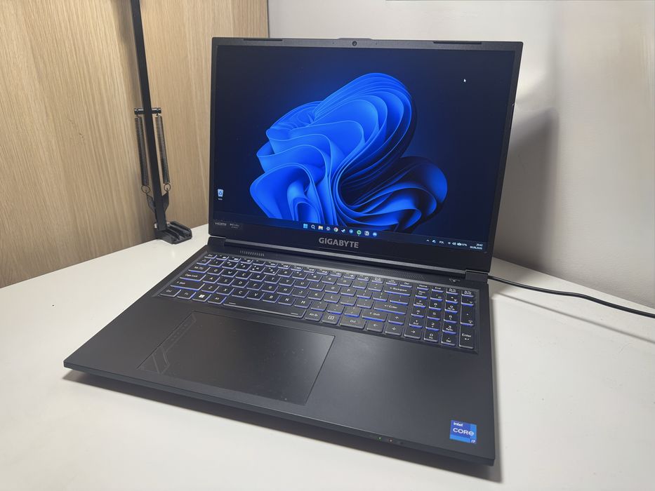 Gigabyte G6 KF | i7-13620H | RTX 4060 8GB | 16GB DDR5 | SSD 1TB | Windows 11 Pro