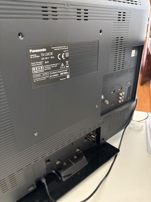 Vendo Panasonic TX-L32C3E como nova
