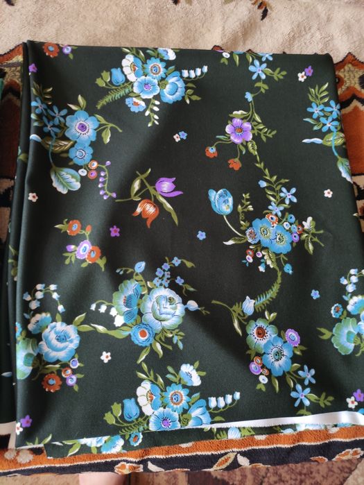 Продам отрезы тканей