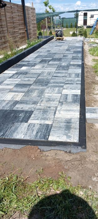 Układanie kostki brukowej, ogrodzenia panelowe,bramy montaż