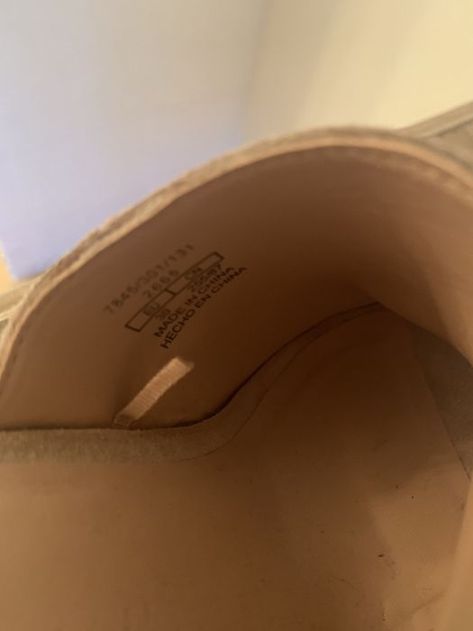 Sandalias em camurça  Zara