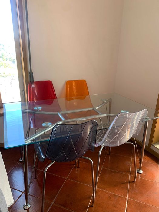 mesa de jantar de vidro de 4 lugares / made in Italy