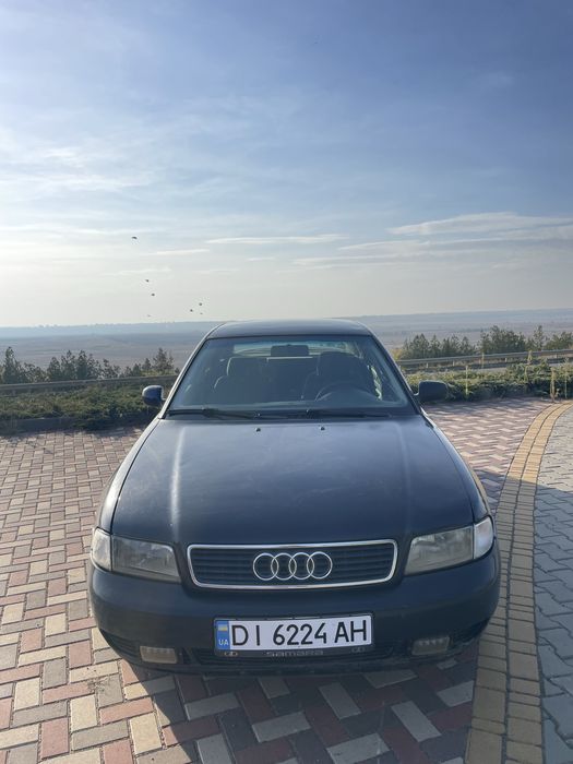 авто audi a4 1.6 бенз