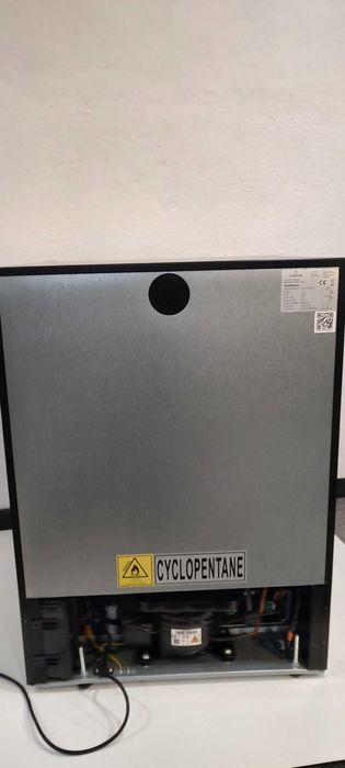 Lodówka do wina, winiarka dwustrefowa 43But. Klarstein  S-342