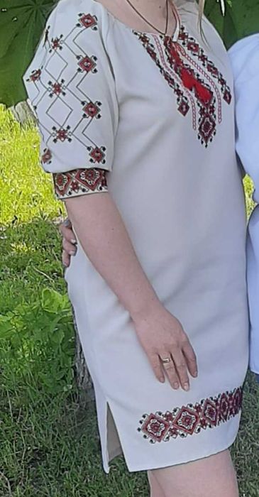 Сукня- вишиванка